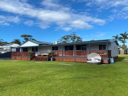 Amaroo Resort0
