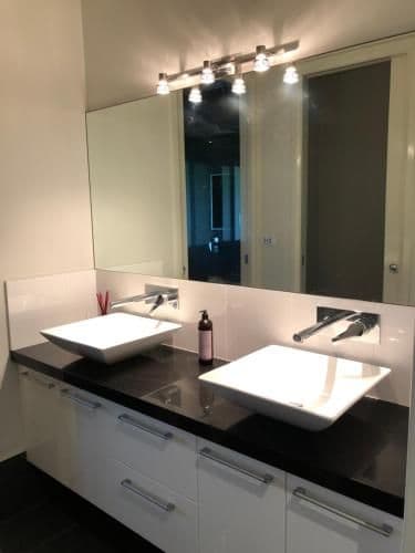 Deluxe 4-Bedroom Apartment