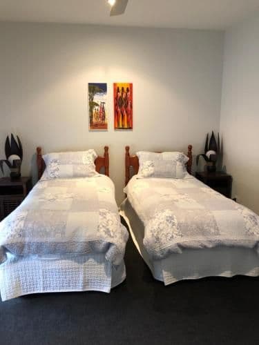 Deluxe 4-Bedroom Apartment