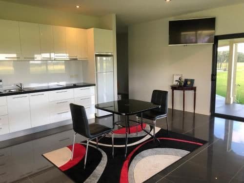 Deluxe 4-Bedroom Apartment