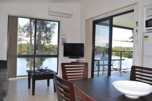 Two-Bedroom Deluxe Waterfront Villa with Spa Bath - 16