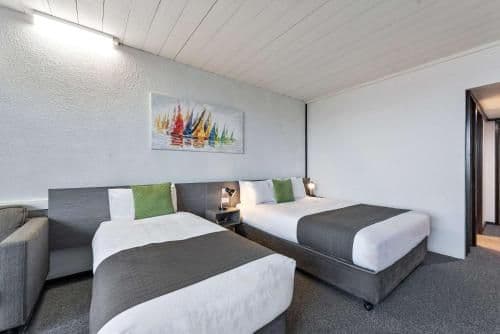 Superior Triple Room with Ocean View - Non-Smoking
