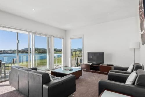 One-Bedroom Apartment with Balcony