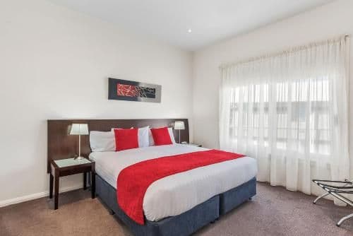One-Bedroom Apartment with Balcony