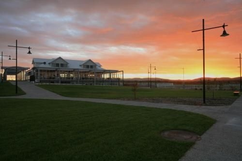 York Cove Holiday Hotel2