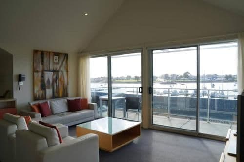 One-Bedroom Apartment with Balcony
