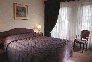 Rohan Hotel2