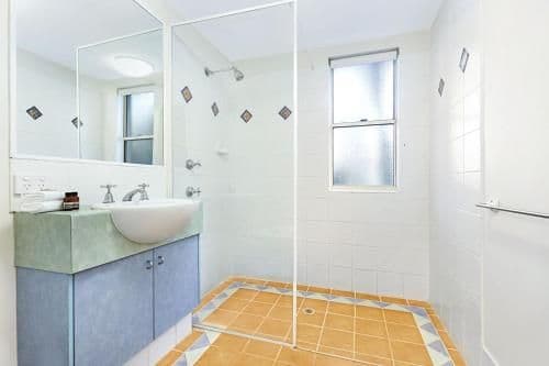 One Bedroom Headland Apartment