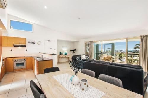 Two-Bedroom Apartment with Sea View