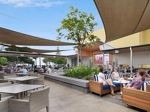Oceanfront Beach House on Marine Parade1
