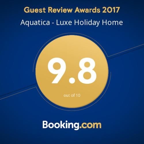 Aquatica - Luxe Holiday Home1