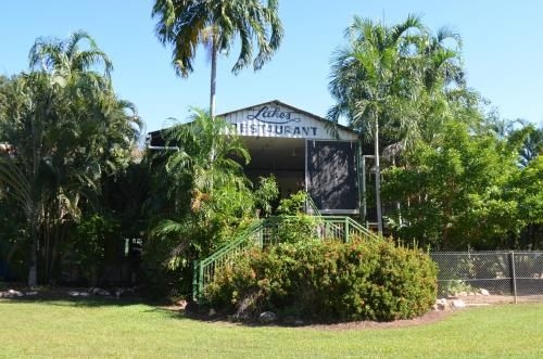 AAOK Lakes Resort and Caravan Park0
