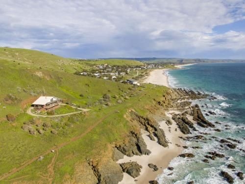 Cliffs End Beach Shack - 105 Gold Coast Drive Carrickalinga0