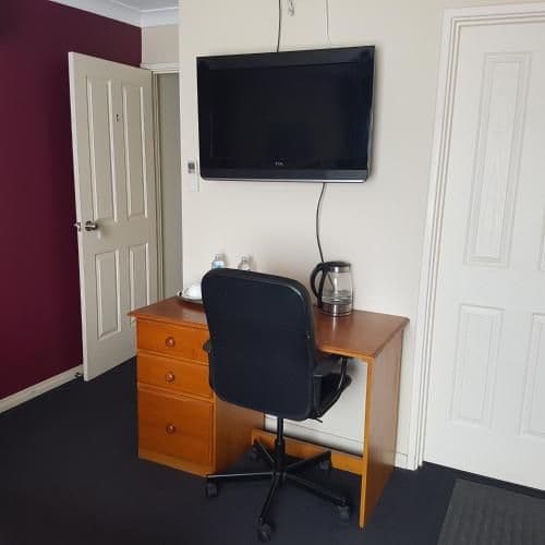 Deluxe Queen Room