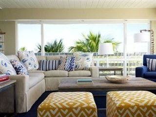 Postcard Inn Beach Resort and Marina4