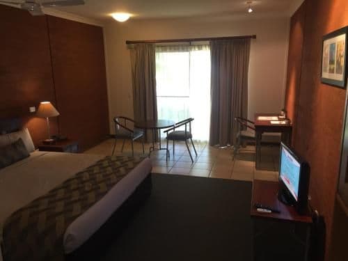 Deluxe King Suite
