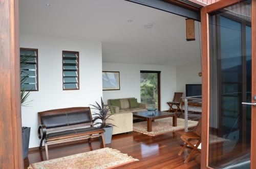 Yolla Beach House4
