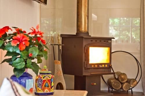 One-Bedroom Cottage with Spa Bath