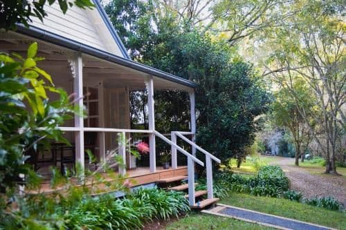 One-Bedroom Cottage with Spa Bath