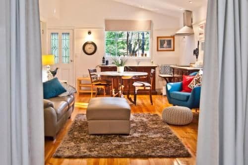 One-Bedroom Cottage with Spa Bath