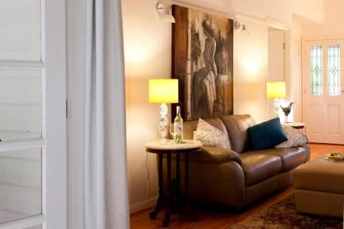 One-Bedroom Cottage with Spa Bath