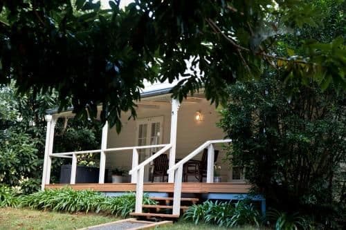 One-Bedroom Cottage with Spa Bath