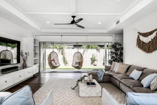 A PERFECT STAY - Orana Byron0