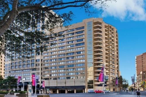 Apartment at College St1
