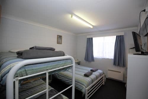 Quadruple Room with Private Bathroom