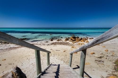 North Shore Holiday Home4