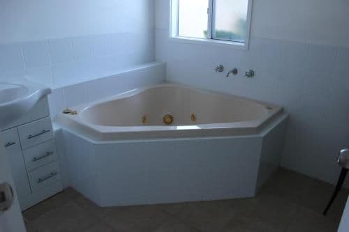 Two-Bedroom Kookaburra Cottage
