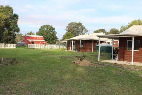 Two-Bedroom Kookaburra Cottage