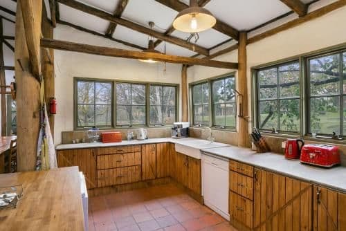 The Barn - Four-Bedroom Family Villa