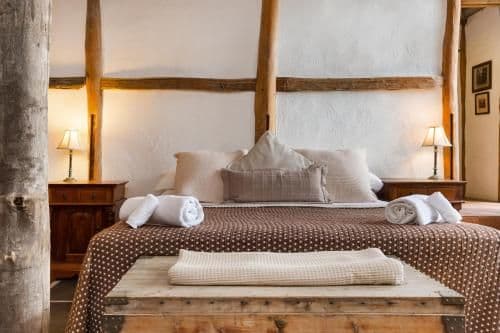 The Barn - Four-Bedroom Family Villa