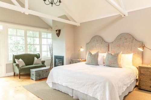 King Room with Large Balcony and Valley View