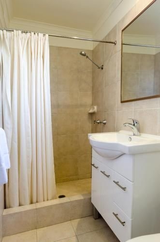 Centrepoint Midcity Motor Inn2