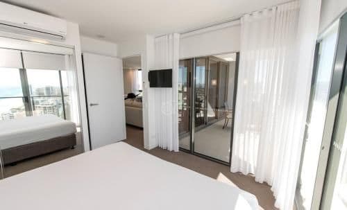 One-Bedroom Apartment with Ocean View - (No Housekeeping)