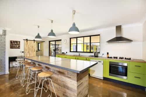 Aloha - Pet & Family Friendly - 10 Min Walk to Beach