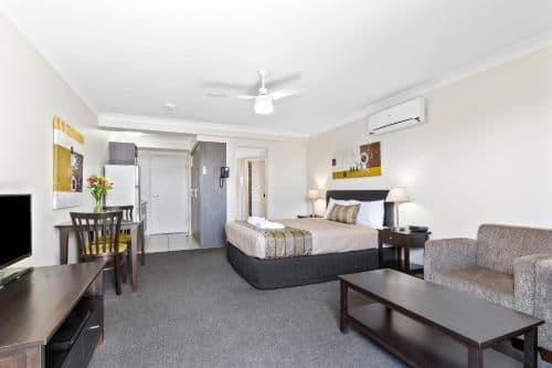 Executive Queen Room
