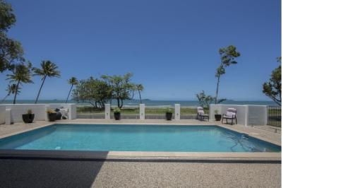 La Riviera1