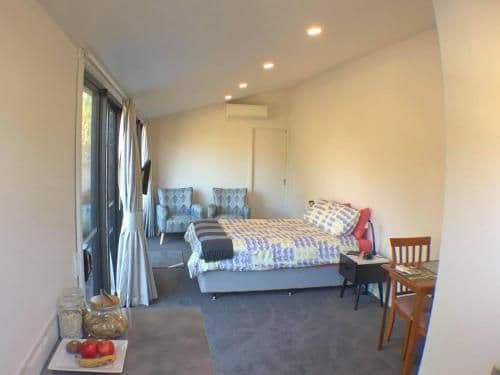 Deluxe Bungalow with Garden View