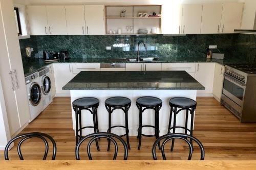 HIDDEN HAVEN Binalong Bay4