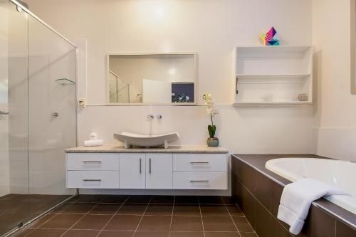 A PERFECT STAY - Lennox Unique Coastal Retreat2