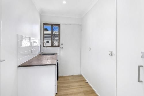 Homely Getaways in Broadbeach Waters4