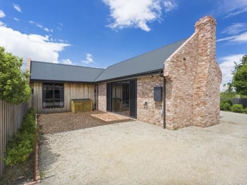EMBRACING EVANDALE - Hosted by L'Abode Accommodation1