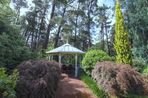 Pride Leisure Garden House1