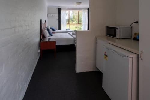 Queen Single Room