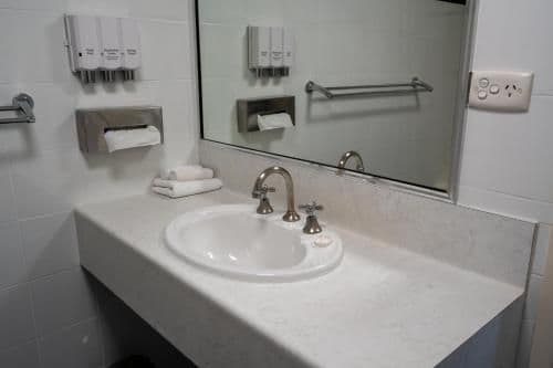 Queen Single Room