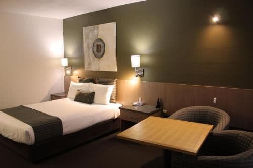 Deluxe Queen Room
