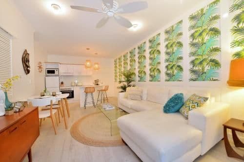 Retro Palms One-Bedroom Apartment